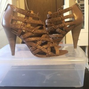 Nine West brown with gold round studs sandals